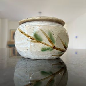 VTG Mangum Pottery Canister with Lid  5.5” Wide Handpainted Glaze Studio Pottery